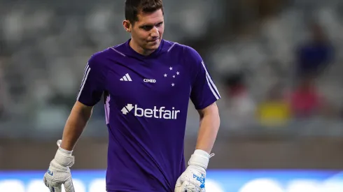 Foto: Gilson Lobo/AGIF - Rafael Cabral é alvo de críticas em eliminação do Cruzeiro.