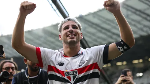 Calleri provoca o Palmeiras. Foto: Gilson Lobo/AGIF