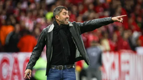 Treinador elogiou a atuação da equipe no clássico - Foto: Maxi Franzoi/AGIF