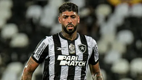 Barboza e +1 retornaram aos treinos no Botafogo; Um deles poderá enfrentar o Aurora. Thiago Ribeiro/AGIF