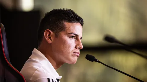 James Rodriguez fala aos jornalista durante sua apresentacao oficial como jogador do Sao Paulo em coletiva de imprensa realizada no CT Barra Funda. Foto: Abner Dourado/AGIF