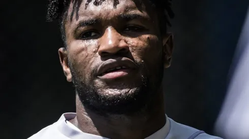 Foto: Gustavo Aleixo/Cruzeiro - Cifuentes durante treinamento na Toca da Raposa.