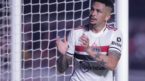 Luciano comemorando gol pelo São Paulo Foto: Ettore Chiereguini/AGIF
