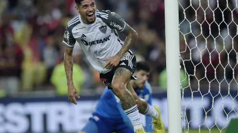 Rubens sofre lesão e pode desfalcar o Atlético-MG em meio a luta pela titularidade. Alexandre Loureiro/AGIF