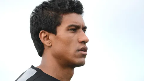 Paulinho. Treino do Corinthians no CT Joaquim Grava. 12 de Abril de 2013, Sao Paulo, Sao Paulo, Brasil. Jogador tem prazo para voltar aos jogos. Foto: Mauro Horita/AGIF
