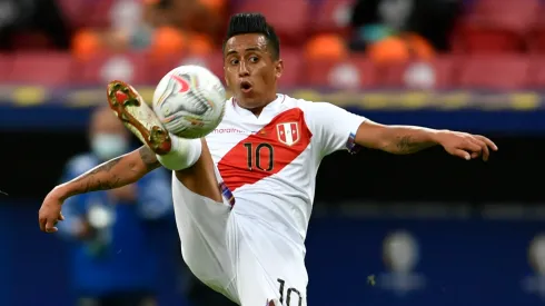 Após recusa de jogador, Santos faz nova proposta para o Krasnodar sobre o caso Cueva. Mateus Bonomi/AGIF