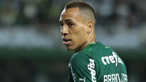 Breno Lopes jogador do Palmeiras durante partida contra o Coritiba no estadio Couto Pereira pelo campeonato Brasileiro A 2023. Atleta está para sair do clube. Foto: Robson Mafra/AGIF
