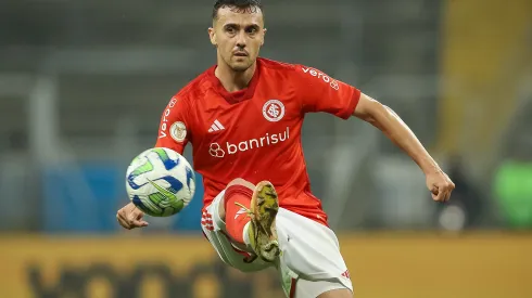 Campanharo pelo Internacional, em 2023. Volante reforça o Dragão na Série A - Foto: Pedro H. Tesch/AGIF