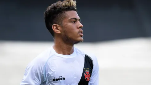 Evander jogador do Vasco comemora seu gol durante partida contra o Nova Iguacu no estadio Sao Januario pelo campeonato Carioca 2018. Foto: Thiago Ribeiro/AGIF
