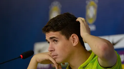 Oscar durante treino da Selecao Brasileira na Granja Comary. Meia pode ir para adversário do Inter. Foto: Pedro Martins/AGIF