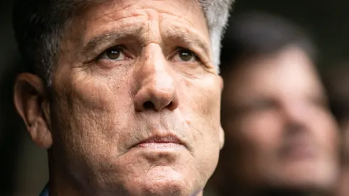 Renato Gaucho tecnico do Gremio durante partida contra o Atletico-MG no estadio Arena MRV pelo campeonato Brasileiro A 2023. Treinador quer renovação de meio-campista. Foto: Fernando Moreno/AGIF