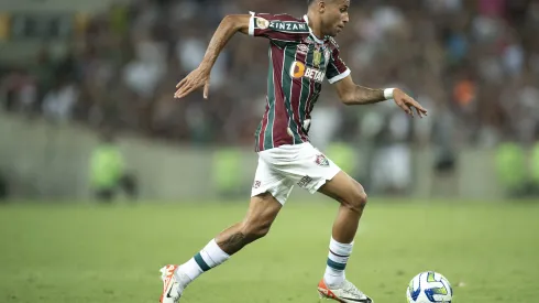 Alexsander segue tentando entrar em forma no Tricolor. Foto: Jorge Rodrigues/AGIF
