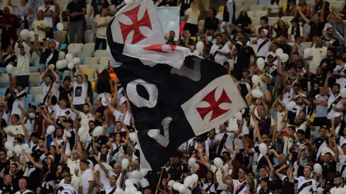 Torcida do Vasco no Maracanã. Clube quer retornar ao estádio – Foto: Thiago Ribeiro/AGIF
