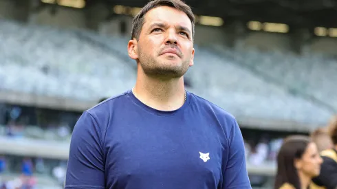 Nicolás Larcamón, técnico do Cruzeiro. Foto: Gilson Lobo/AGIF
