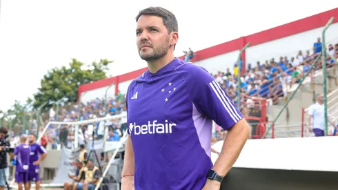 Nicolas Larcamon técnico do Cruzeiro - Foto: Gilson Lobo/AGIF