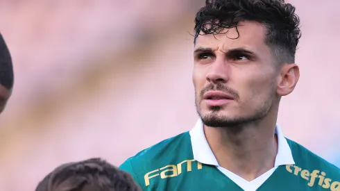 Raphael Veiga jogador do Palmeiras durante partida contra o Mirassol no estadio Arena Barueri pelo campeonato Paulista 2024. Meia foi 'citado' em declaração de um adversário. Foto: Ettore Chiereguini/AGIF
