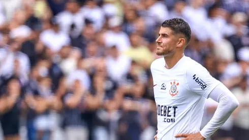 Pedro Raul, em partida pelo Campeonato Paulista. Atacante vem buscando seu espaço na equipe – Foto: Marcello Zambrana/AGIF
