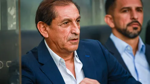 Ramon Diaz tecnico do Vasco durante partida contra o Gremio no estadio Arena do Gremio pelo campeonato Brasileiro A 2023. Comandante foi amassado por ex-Vasco da Gama. Foto: Maxi Franzoi/AGIF