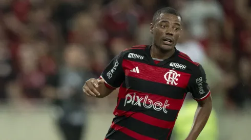 De La Cruz jogador do Flamengo durante partida contra o Fluminense no estádio Maracanã pelo campeonato Carioca 2024. Jorge Rodrigues/AGIF
