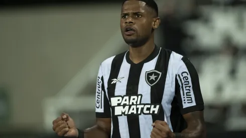 Junior Santos comemorando gol na Libertadores 
