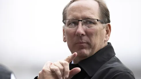 John Textor lidera a caçada do novo técnico do Glorioso