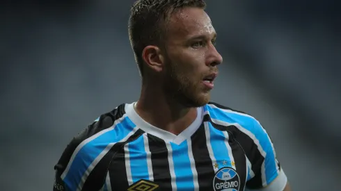 jogador Arthur do Gremio durante partida contra o Cruzeiro no estadio Mineirao pelo campeonato Brasileiro A 2018. Meia pedido no Imortal. Foto: Pedro Vale/AGIF