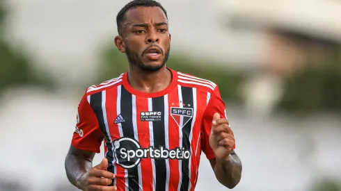 Welington jogador do Sao Paulo durante partida contra o Santo Andre no estadio Bruno Jose Daniel pelo campeonato Paulista 2023. Atleta pode estar de saída. Foto: Marcello Zambrana/AGIF
