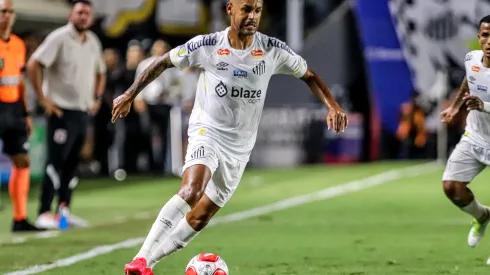 Aderlan jogador da Santos
