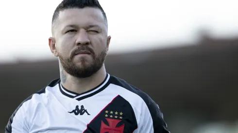 Rossi jogador do Vasco antes da partida contra o Portuguesa Rio no estadio Sao Januario pelo campeonato Carioca 2024. Atleta pode sair. Foto: Jorge Rodrigues/AGIF
