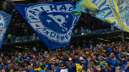 Foto: (Alessandra Torres/AGIF) – A torcida do Cruzeiro tem feito a diferença nesta temporada
