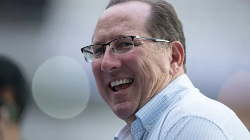 RJ - Rio de Janeiro - 15/05/2022 - BRASILEIRO A 2022, BOTAFOGO X FORTALEZA - John Textor socio majoritario do Botafogo antes da partida contra o Fortaleza no estadio Maracana pelo campeonato Brasileiro A 2022. Foto: Jorge Rodrigues/AGIF