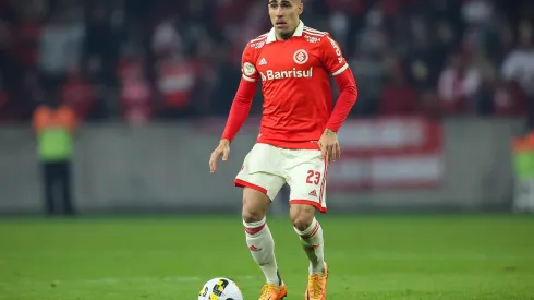 RS – Porto Alegre – 19/06/2022 – BRASILEIRO A 2022, INTERNACIONAL X BOTAFOGO – Gabriel jogador do Internacional durante partida contra o Botafogo no estadio Beira-Rio pelo campeonato Brasileiro A 2022. Foto: Pedro H. Tesch/AGIF
