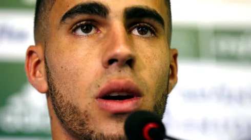 SAO PAULO – SP – 01/06/2015 – TREINO DO PALMEIRAS – Volante Gabriel durante coletiva de imprensa do Palmeiras no CT Academia de Futebol – Barra Funda. Jogador tem futuro incerto no Internacional. Foto: Daniel Vorley/AGIF.
