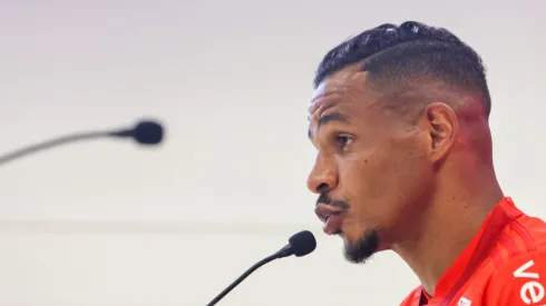 Volante teve uma experiência diferente no duelo fora de casa.