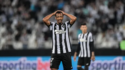 Notícia inesperada sobre Marlon Freitas surge no Botafogo. Foto: Thiago Ribeiro/AGIF
