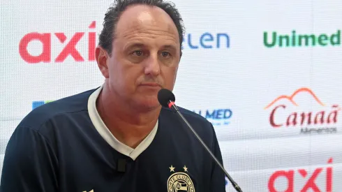 Rogerio Ceni, tecnico do Bahia durante partida contra o Vitoria no estadio Barradao pelo campeonato Baiano 2024. Walmir Cirne/AGIF