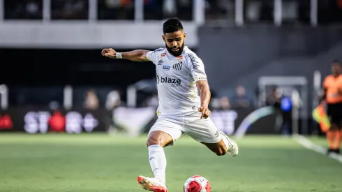 Felipe Jonathan está de saída do Santos. Foto: Abner Dourado/AGIF