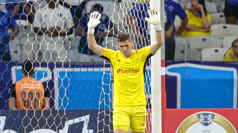 Rafael Cabral falhou em pleno Mineirão.