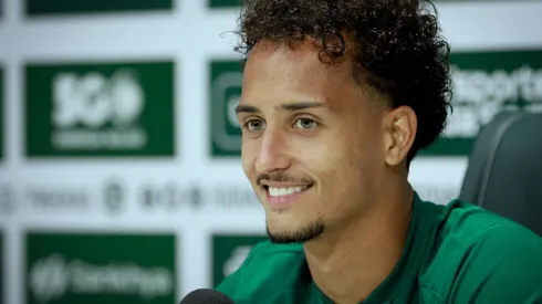 Morelli está empolgado com sua nova fase. Foto: Rosiron Rodrigues / Goiás E.C.