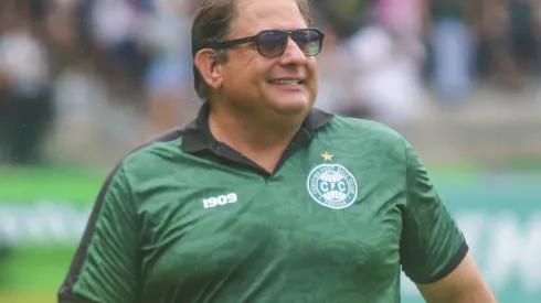 Guto Ferreira tecnico do Coritiba durante partida contra o Cianorte no estadio Couto Pereira pelo campeonato Paranaense 2024.  Gabriel Machado/AGIF
