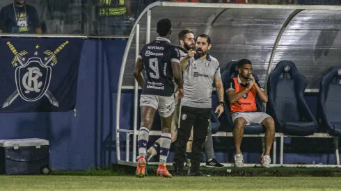 Morínigo falou de Ribamar em coletiva de imprensa - Foto: Marcos Junior/AGIF