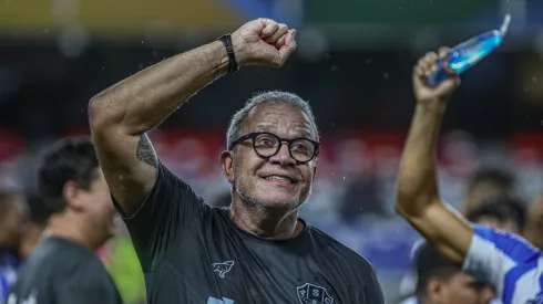 Helio dos Anjos tecnico do Paysandu durante partida contra o Remo no estadio Mangueirao pelo campeonato Copa Verde 2024. Marcos Junior/AGIF
