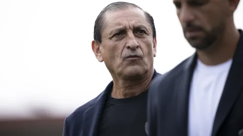 RJ - RIO DE JANEIRO - 14/04/2024 - BRASILEIRO A 2024, VASCO X GREMIO - Ramon Diaz tecnico do Vasco durante partida contra o Gremio no estadio Sao Januario pelo campeonato Brasileiro A 2024. Foto: Jorge Rodrigues/AGIF