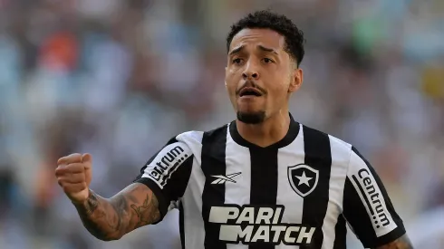 Gregore jogador do Botafogo
