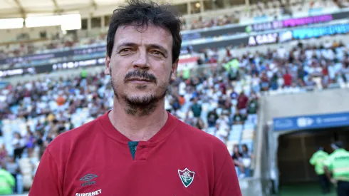 RJ - RIO DE JANEIRO - 20/04/2024 - BRASILEIRO A 2024, FLUMINENSE X VASCO - Fernando Diniz tecnico do Fluminense durante partida contra o Vasco no estadio Maracana pelo campeonato Brasileiro A 2024.
