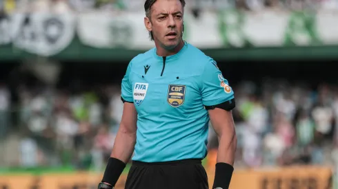 Raphael Claus árbitro FIFA e da FPF