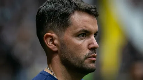 Larcamón acabou demitido do Cruzeiro após uma passagem curta