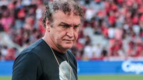 Cuca tecnico do Athletico-PR durante partida contra o Internacional no estadio Arena da Baixada pelo campeonato Brasileiro A 2024. Robson Mafra/AGIF
