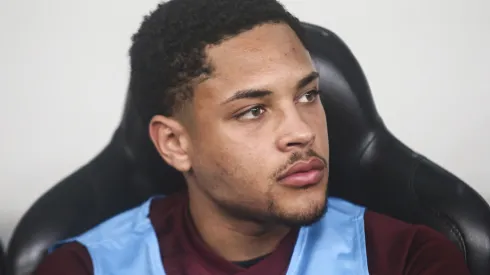 Vitor Roque, ex-jogador do Athletico-PR durante partida contra o Vasco no estadio Arena da Baixada pelo campeonato Brasileiro A 2023. Atacante pode deixar o futebol espanhol. Foto: Gabriel Machado/AGIF