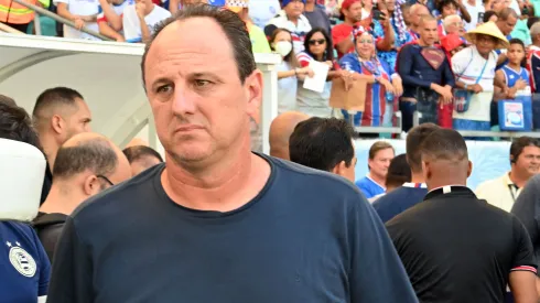 Rogerio Ceni, tecnico do BAHIA, durante partida contra o JEQUIE, no estadio Arena Fonte Nova pelo campeonato Baiano 2024. Walmir Cirne/AGIF
